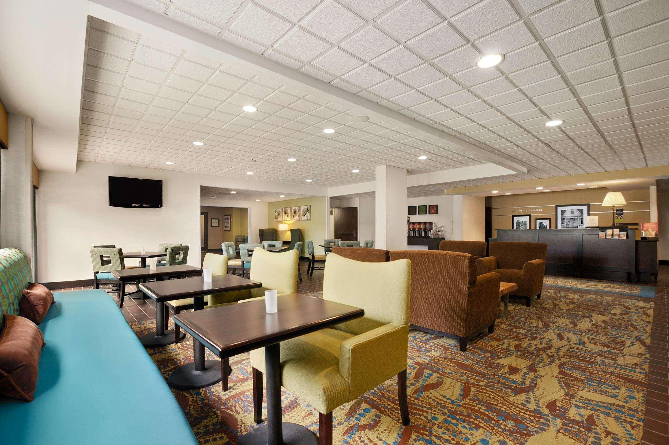 Comfort Inn Cadillac Exterior foto